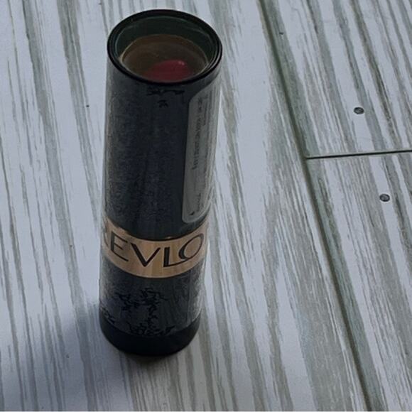 Revlon Makeup Beauty Super Lustrous Creme  Fire & Ice  Lipstick 720 - Picture 1 of 5